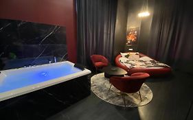Legend Love Room